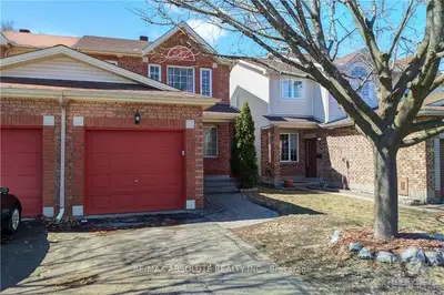 1486 BONNEVILLE Crescent, Orleans - Convent Glen and Area, ON K1C 7N2