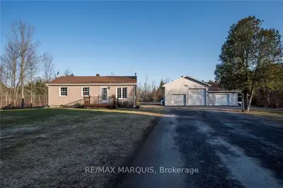 17647 CAMERON Road, South Stormont, ON K0C 2A0
