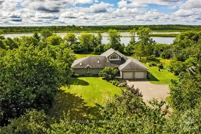 581 COUNTY RD 43 Road, North Grenville, ON K0G 1N0