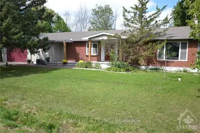 1819 RIDEAU Road, Blossom Park - Airport and Area, ON K1X 1E1