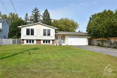 1525 GOTH Avenue, Blossom Park - Airport and Area, ON K1T 1E3