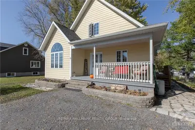 15 CATHERINE Street W, North Glengarry, ON K0C 1T0