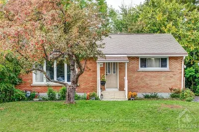1443 RAVEN Avenue, Carlington - Central Park, ON K1Z 7Y6