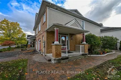 208 PARKIN Circle, Blossom Park - Airport and Area, ON K1T 4G4