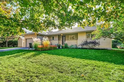 674 ROWANWOOD Avenue, Carlingwood - Westboro and Area, ON K2A 3E4