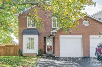 1709 STONEBOAT Crescent, Orleans - Convent Glen and Area, ON K1C 1W7