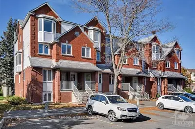 356 BRISTON, Hunt Club - South Keys and Area, ON K1G 5R2
