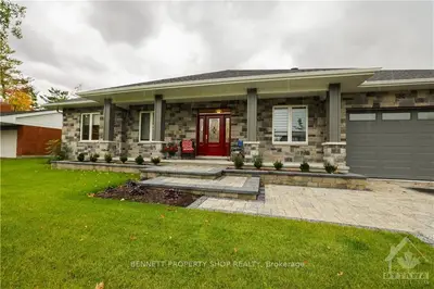12 RIVERBROOK Road, South of Baseline to Knoxdale, ON K2H 7W6
