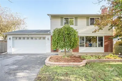 126 DESMOND Avenue, Kanata, ON K2L 1G1
