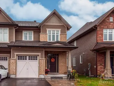 648 MOORPARK Avenue, Kanata, ON K2M 0H8