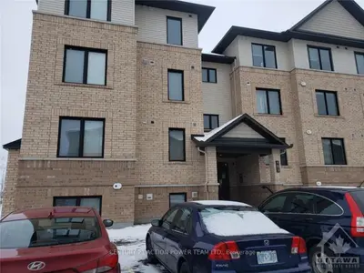 105 BLUESTONE 1, Orleans - Cumberland and Area, ON K4A 0M5