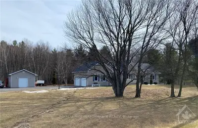 924 COUNTY ROAD 9 Road, Alfred and Plantagenet, ON K0B 1C0