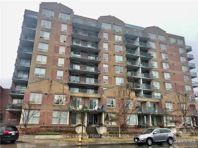 45 HOLLAND Avenue 911, Tunneys Pasture and Ottawa West, ON K1Y 4S3