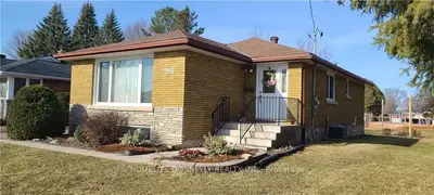 260 PATRICIA Avenue, Pembroke, ON K8A 2B8