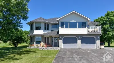 11521 LAKESHORE Drive, South Dundas, ON K0E 1K0