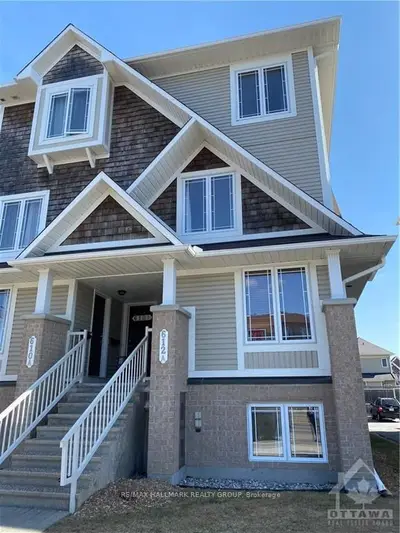 612 CHAPMAN MILLS Drive, Barrhaven, ON K2J 0V4