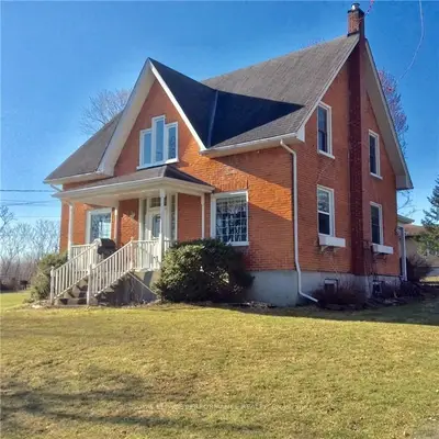 51 ORCHARD Street, Hawkesbury, ON K6A 2V6