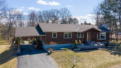 355 Menard Street, Hawkesbury, On K6a 3b8