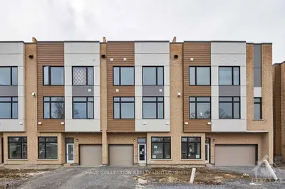 2710 Draper Avenue, Parkway Park - Queensway Terrace S and Area, ON K2H 0C4