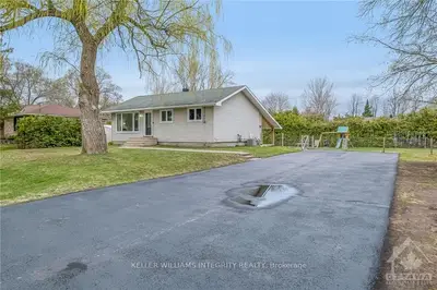 7011 MASON Street, Greely - Metcalfe - Osgoode - Vernon and Area, ON K4P 1C4