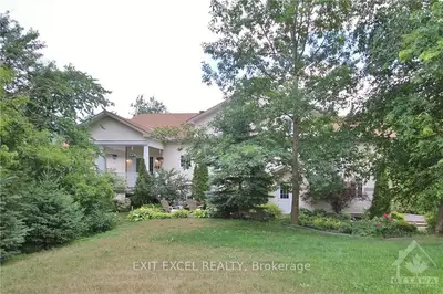 6742 PARKWAY Road, Greely - Metcalfe - Osgoode - Vernon and Area, ON K4P 1E3