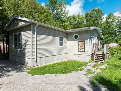 26 Salmon Side Road 213, Rideau Lakes, ON K7A 4S5