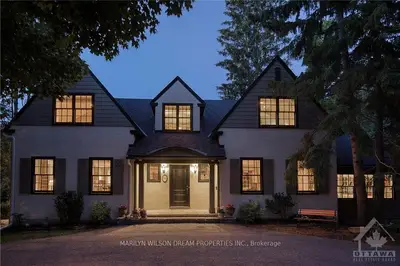 260 CLOVERDALE Road, Rockcliffe Park, ON K1M 0X2