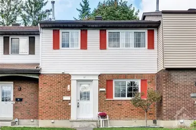 1585 HERON Road 27, Alta Vista and Area, ON K1V 9V1
