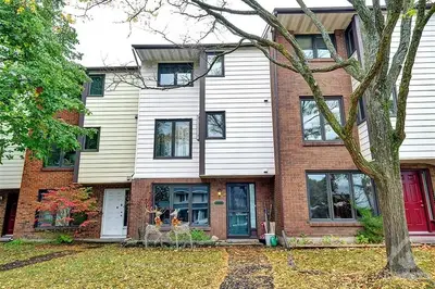 3344 Southgate Road, Hunt Club - South Keys and Area, ON K1V 9P8