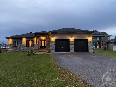 6216 RENAUD Road, Orleans - Convent Glen and Area, ON K1W 0L1