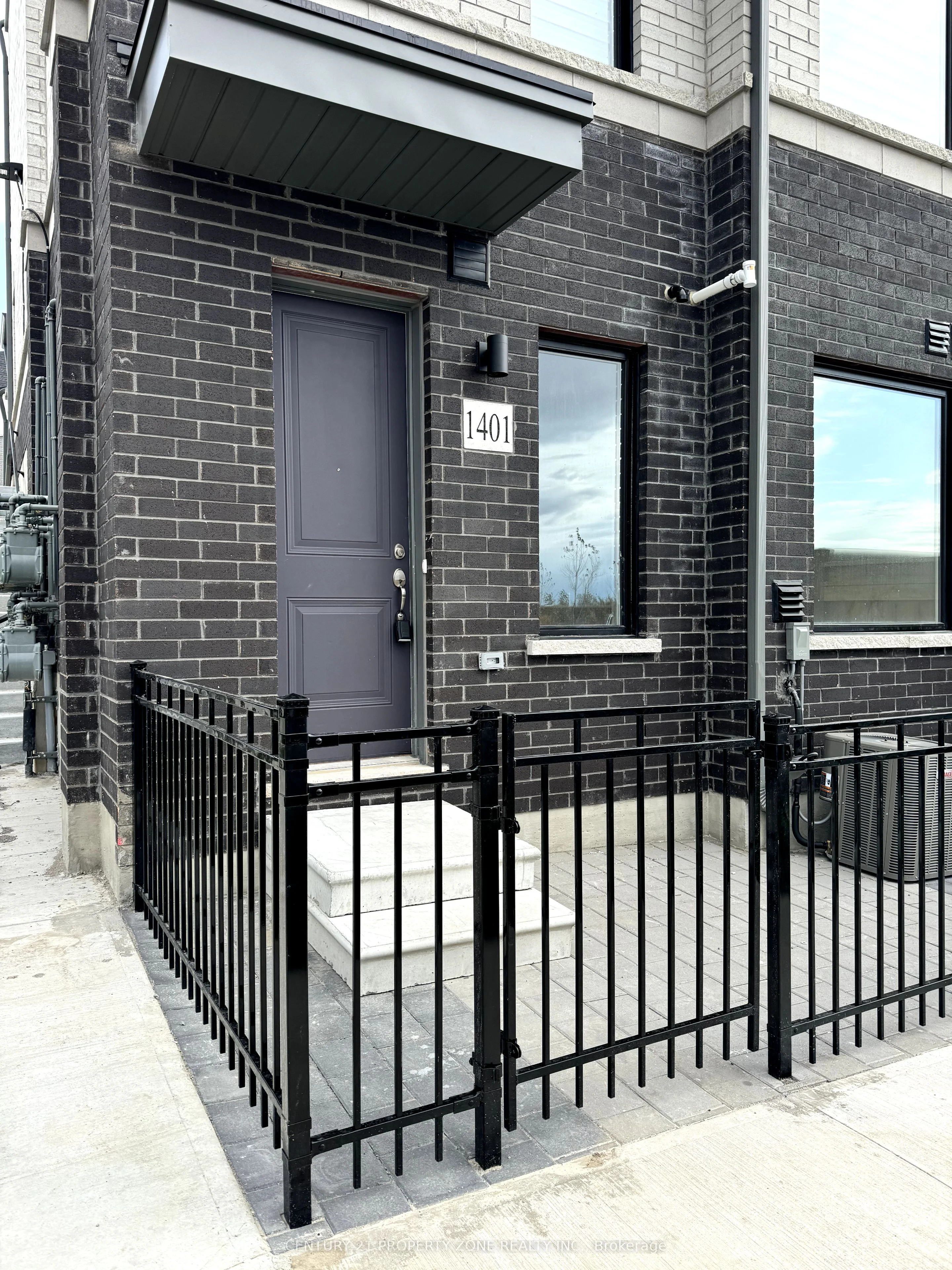160 Densmore Road 1401, Cobourg, On K9a 4j9