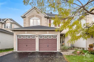 2414 GLANDRIEL Crescent, Orleans - Cumberland and Area, ON K4A 4T2
