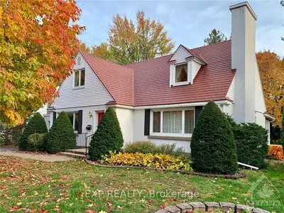 248 FAIRCREST Road, Alta Vista and Area, ON K1H 5E1