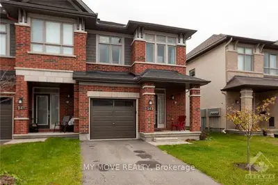 243 Dolce Crescent, Blossom Park - Airport And Area, On K1x 0b3