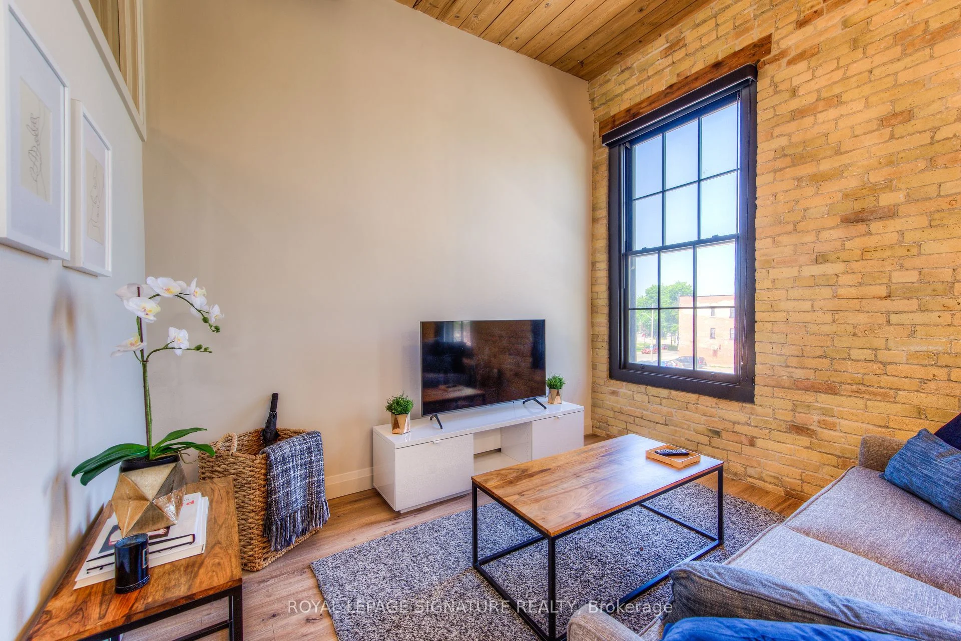 245 Downie Street 204, Stratford, ON N5Z 1X5