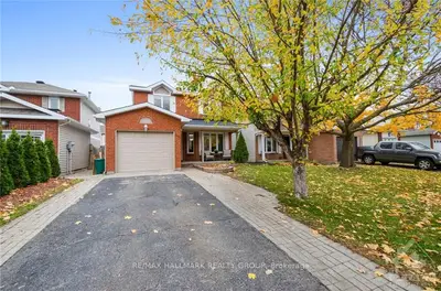 6671 TOONEY Drive, Orleans - Convent Glen and Area, ON K1C 6R1