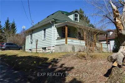 102 BONNECHERE Street E, Bonnechere Valley, ON K0J 1T0