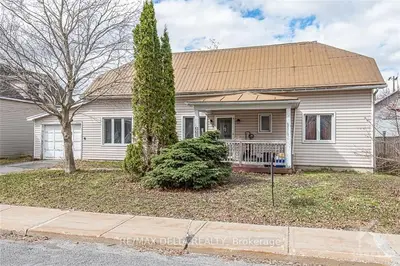 556 WATER Street, Alfred and Plantagenet, ON K0B 1L0