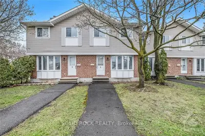 1837 WINTER ROSE Lane 25, Orleans - Convent Glen and Area, ON K1C 7A4