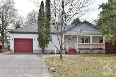 5516 KELLY Lane, Manotick - Kars - Rideau Twp and Area, ON K4M 1B4