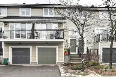 13 MAXTON, Beacon Hill North - South and Area, ON K1J 1J1