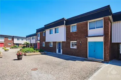 1821 WALKLEY Road 25, Alta Vista and Area, ON K1H 6X9