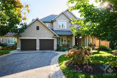 54 A SAVUTO Way, Meadowlands - Crestview and Area, ON K2G 2T4