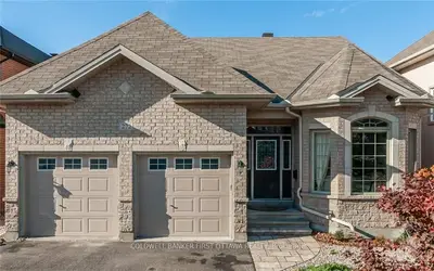 272 MADHU Crescent, Mooneys Bay - Carleton Heights and Area, ON K2C 4J3