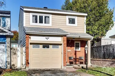 59 WESSEX Road, Barrhaven, ON K2J 1X3