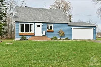3583 OLD MONTREAL Road, Orleans - Cumberland and Area, ON K4C 1C8