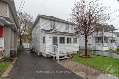 90 LAVAL Street, Vanier and Kingsview Park, ON K1L 7Z6