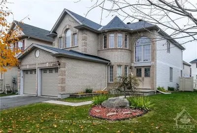 2207 CLENDENAN Crescent, Orleans - Cumberland and Area, ON K4A 4S9