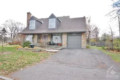 1342 FERNWOOD Drive, Hunt Club - South Keys and Area, ON K1V 7J9