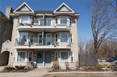 1121 BAVLIE Avenue 15, Billings Bridge - Riverside Park and Area, ON K1H 8P3